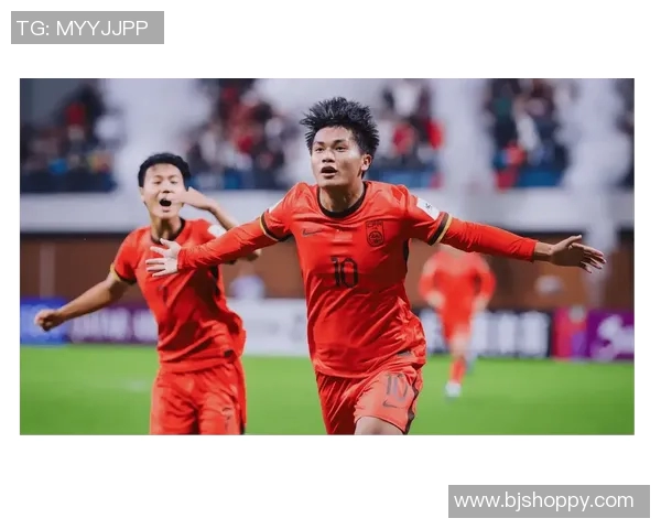 国足足球队奋勇争先力争2026世界杯资格赛展现中国足球新希望